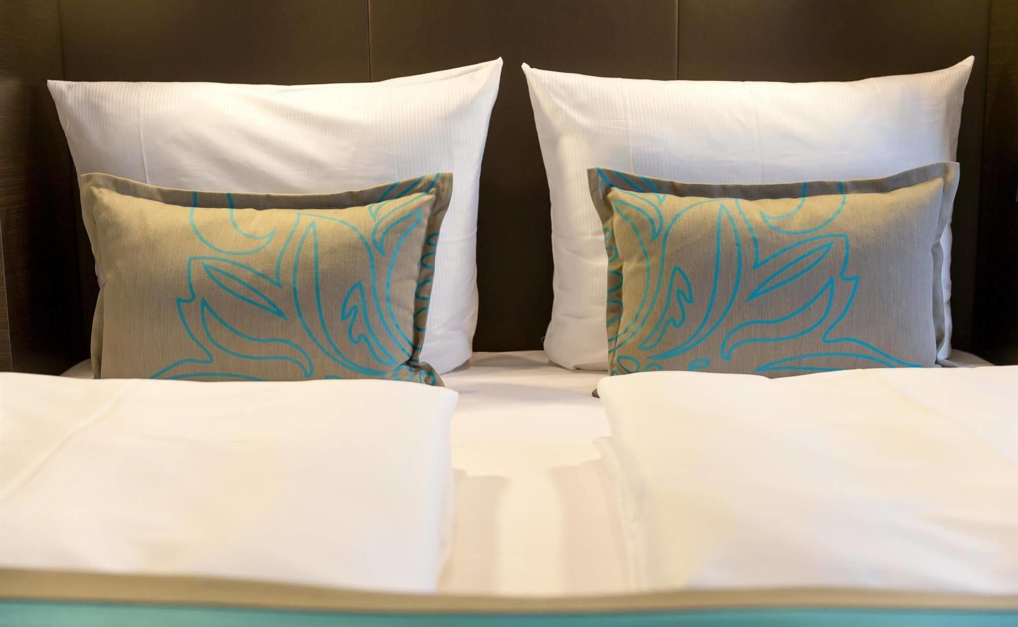 Motel One Berlin-Potsdamer Platz Dış mekan fotoğraf